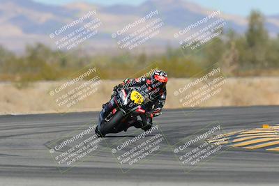 media/Mar-23-2025-CVMA (Sun) [[674f32b282]]/Race 4-Amateur Supersport MW/